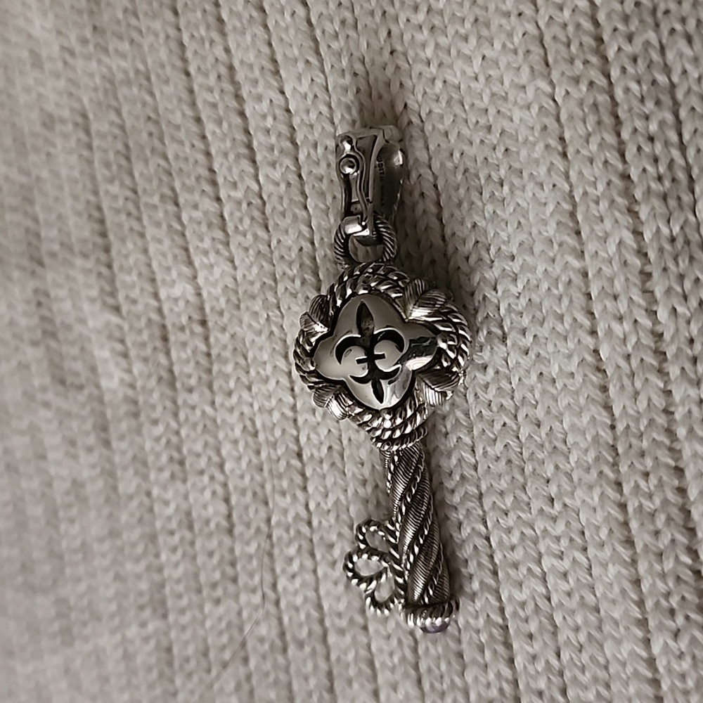 Judith Ripka Key Pendant, Retired Rare. - Picture 2 of 5